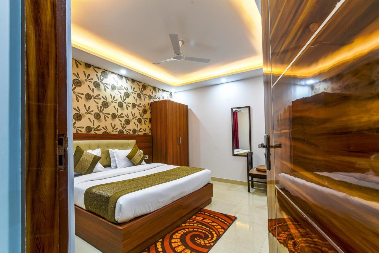 Hotel Urban Tree At Delhi Airport 뉴델리 외부 사진