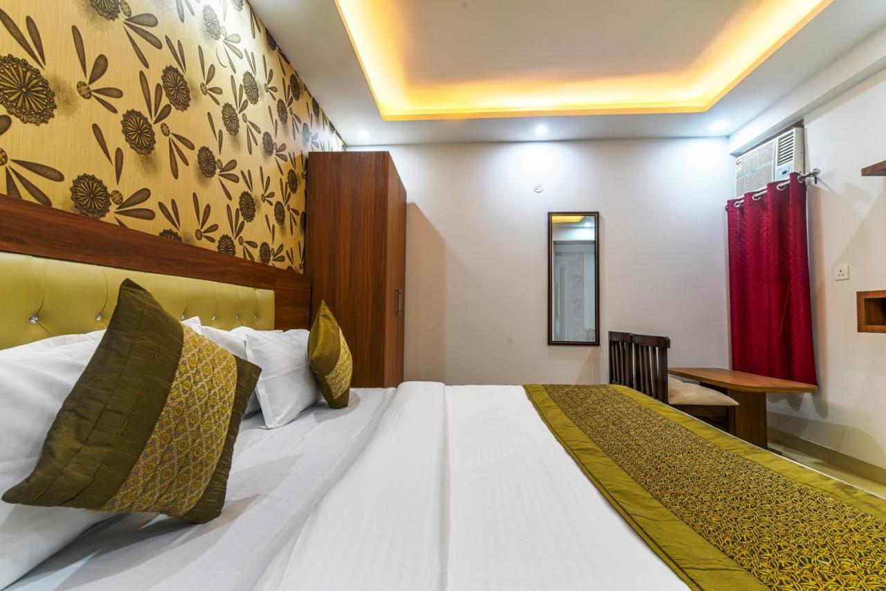 Hotel Urban Tree At Delhi Airport 뉴델리 외부 사진